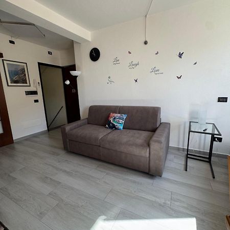 Alloggio Vista Mare Macrescia Рио Маджоре Екстериор снимка